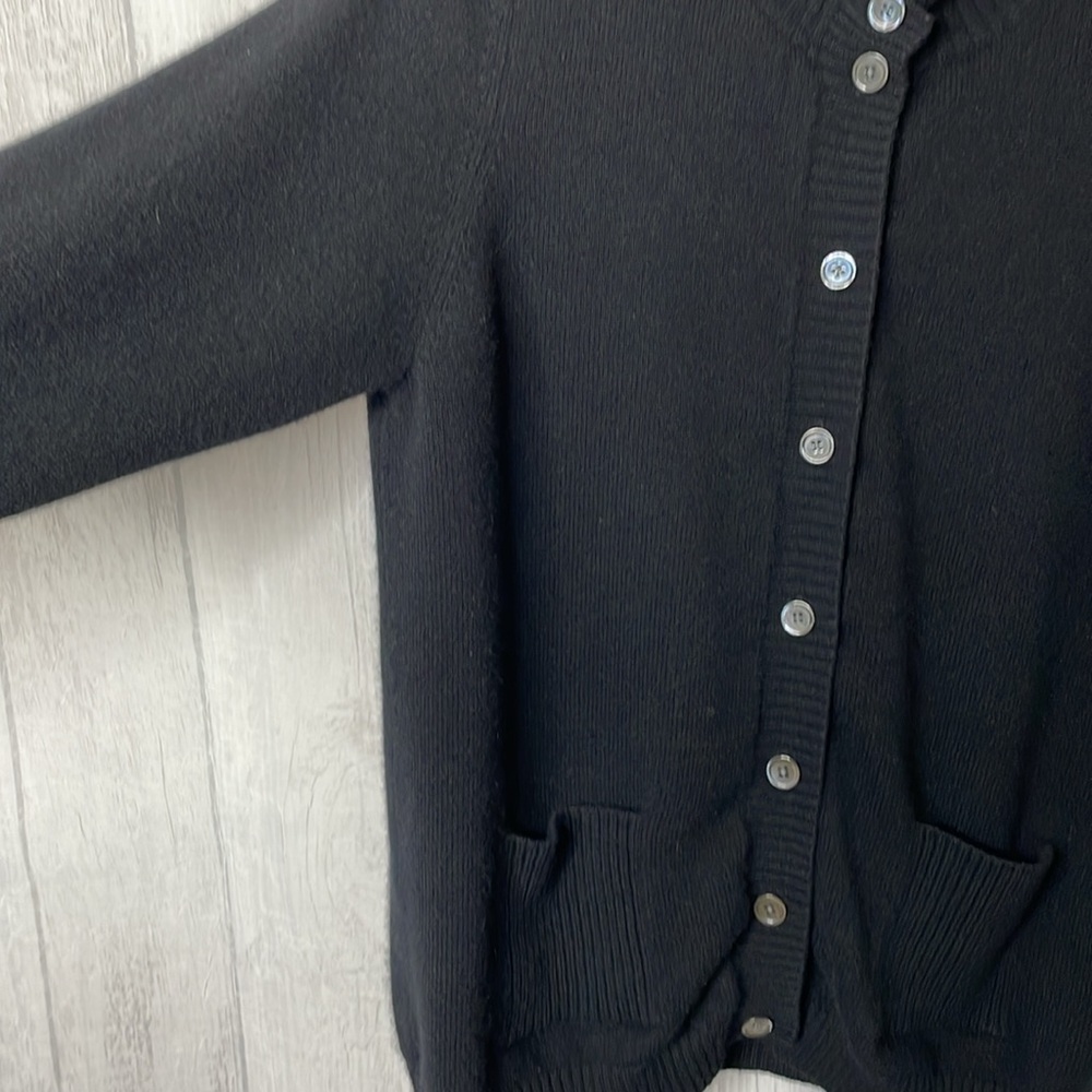 Orvis Cashmere Cardigan.​ - Picture 9 of 10